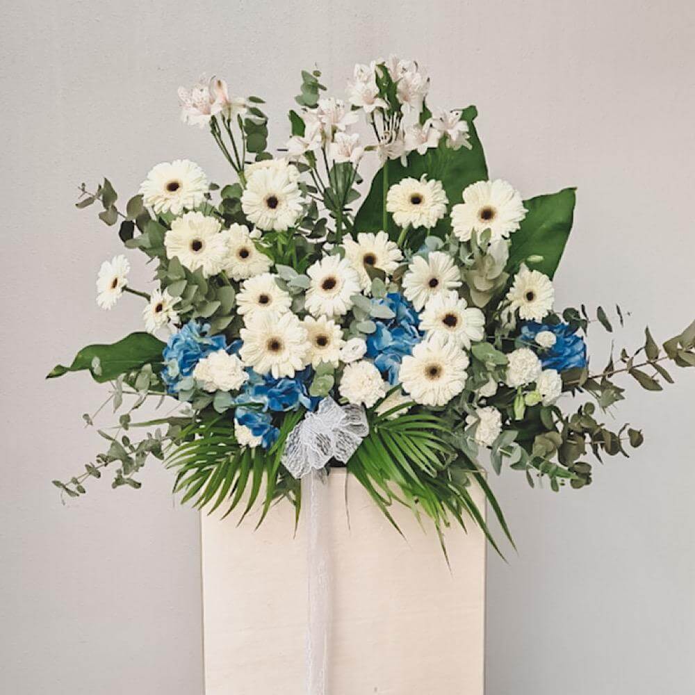 4-condolence-flowers-in-singapore-to-express-your-heartfelt-sympathy-5